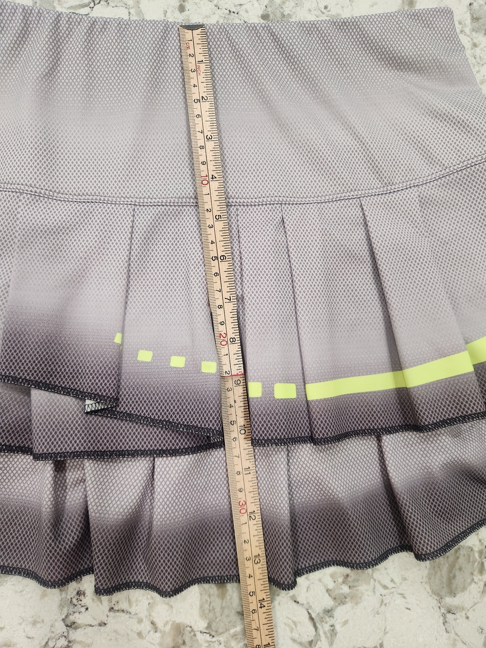 Lucky in Love Women’s M Gray Pleated Tennis Skirt Skort Neon Yellow Accent - Picture 4 of 6